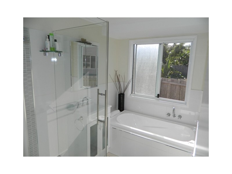 4 Aqua Place, Tin Can Bay QLD 4580