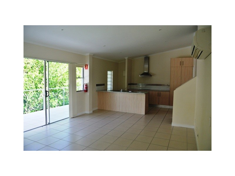 Unit 4 of 6 Gympie Rd, Tin Can Bay QLD 4580