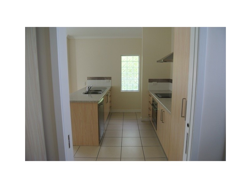Unit 4 of 6 Gympie Rd, Tin Can Bay QLD 4580
