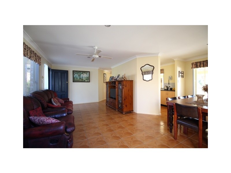 43 Mauretania Avenue, Cooloola Cove QLD 4580