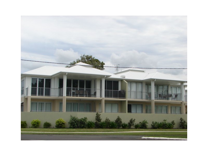 Unit 5, 29 The Esplanade, Tin Can Bay QLD 4580