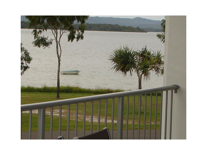Unit 5, 29 The Esplanade, Tin Can Bay QLD 4580