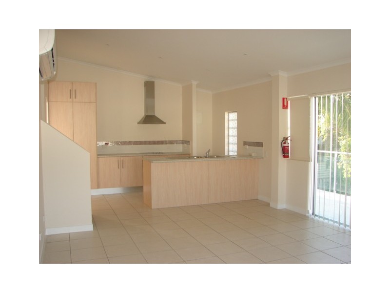 Unit 3, 6 Gympie Road, Tin Can Bay QLD 4580