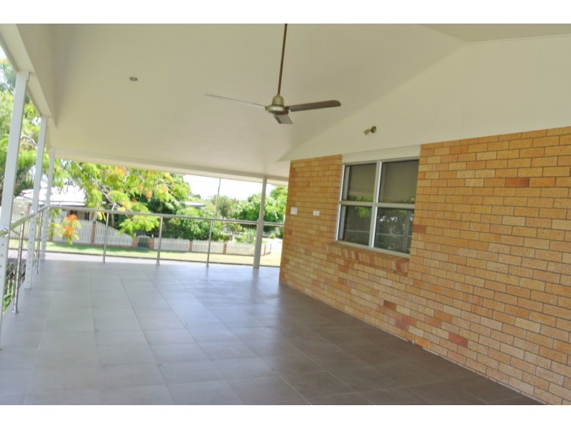14 Gympie Road, Tin Can Bay QLD 4580