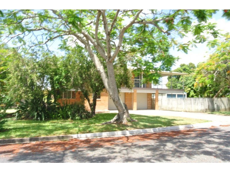 14 Gympie Road, Tin Can Bay QLD 4580