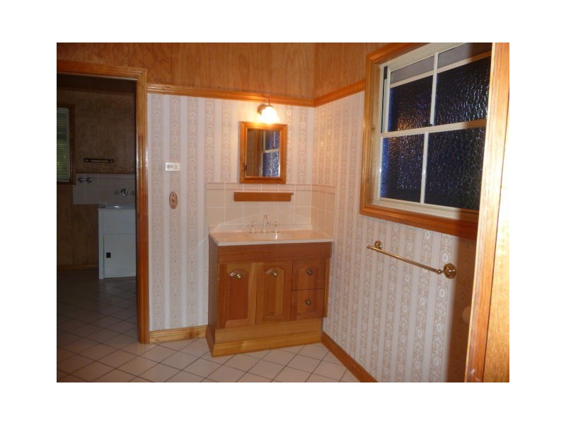 18 Challenger Court, Cooloola Cove QLD 4580