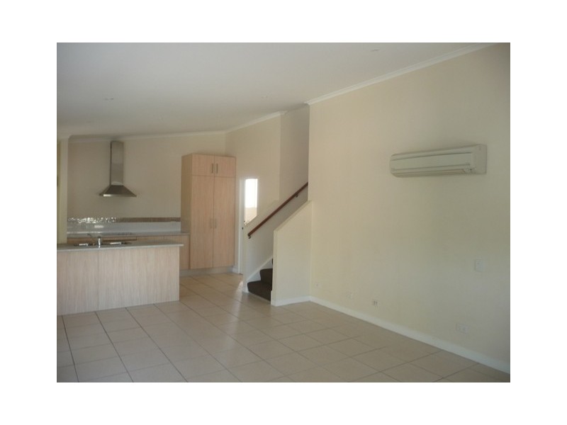 4/6 Gympie Road, Tin Can Bay QLD 4580