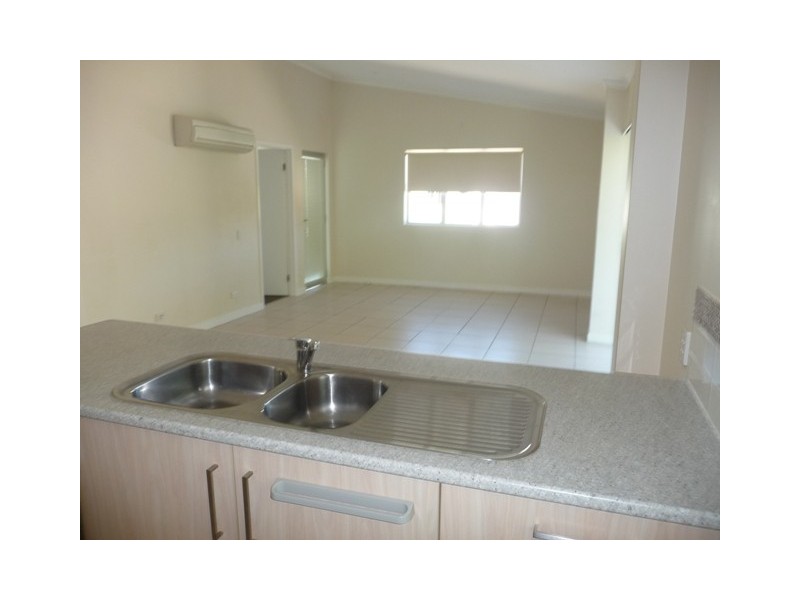 4/6 Gympie Road, Tin Can Bay QLD 4580