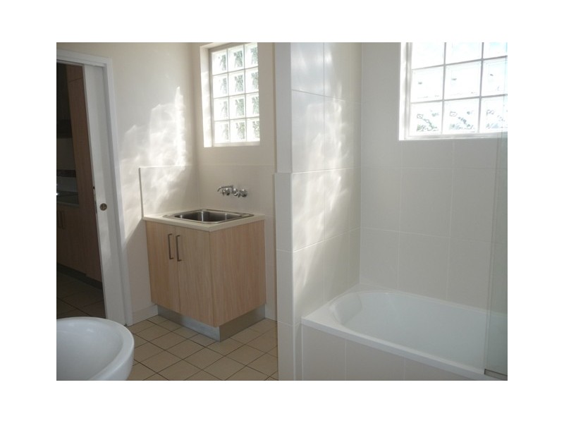 4/6 Gympie Road, Tin Can Bay QLD 4580