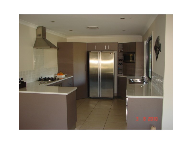 14 Endeavour Drive, Cooloola Cove QLD 4580