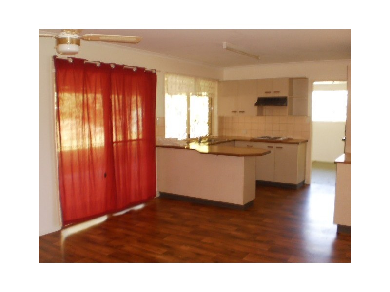 6 Essex Court, Cooloola Cove QLD 4580