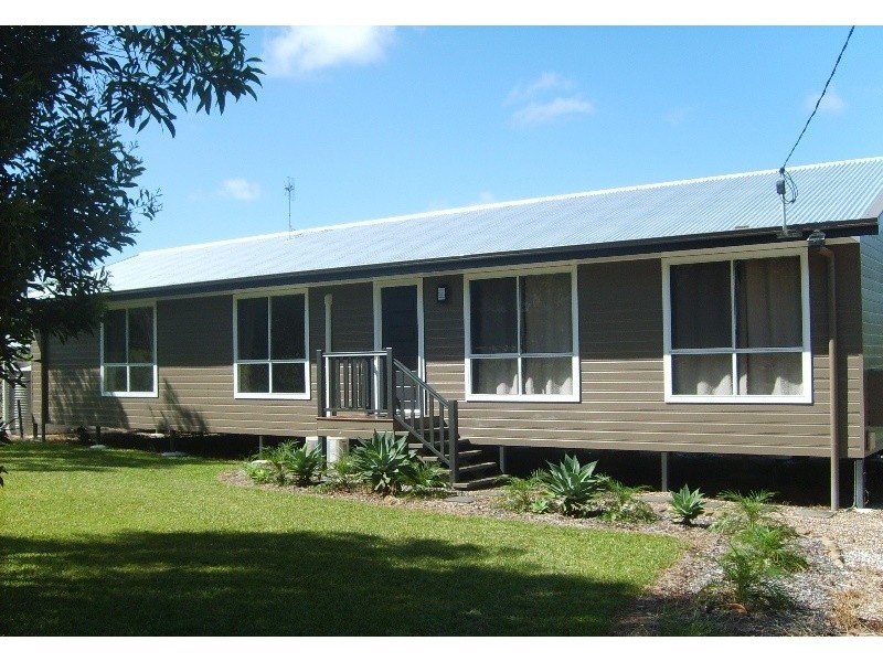 27 Investigator, Cooloola Cove QLD 4580