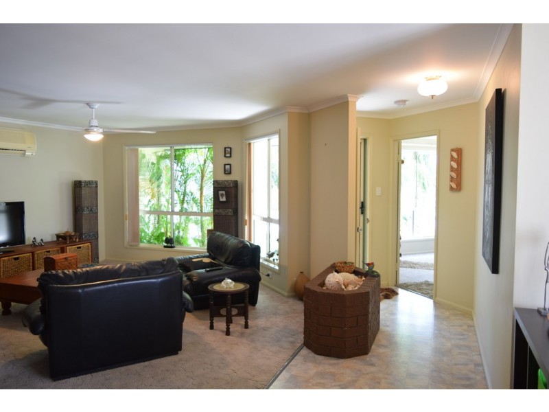 14 Parrot Street, Tin Can Bay QLD 4580