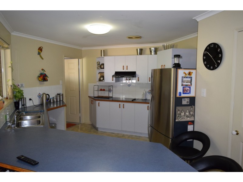 14 Parrot Street, Tin Can Bay QLD 4580