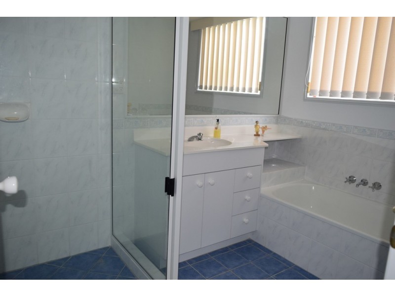 14 Parrot Street, Tin Can Bay QLD 4580