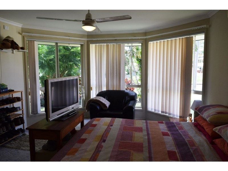 14 Parrot Street, Tin Can Bay QLD 4580