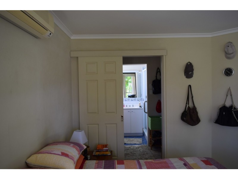 14 Parrot Street, Tin Can Bay QLD 4580