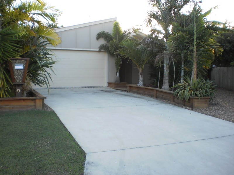 9 Acacia Crescent, Tin Can Bay QLD 4580