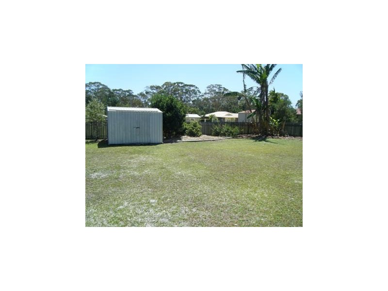 6 Lusitania Court, Cooloola Cove QLD 4580