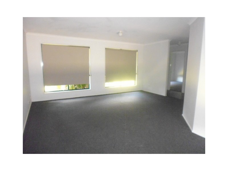 17 Canberra Avenue, Cooloola Cove QLD 4580