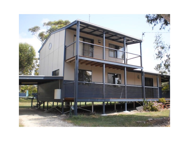 4 Ironside Court, Cooloola Cove QLD 4580 Floorplan