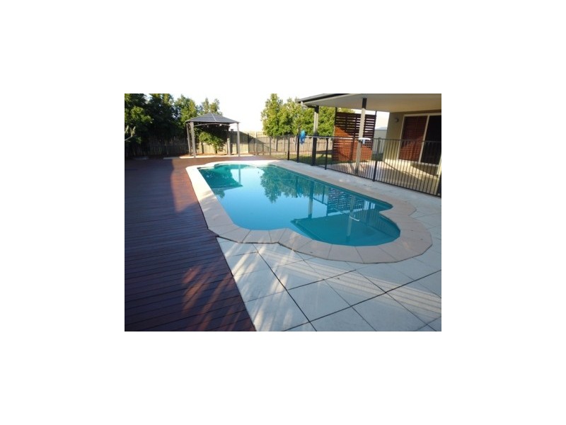 15 Sanctuary Way, Cooloola Cove QLD 4580