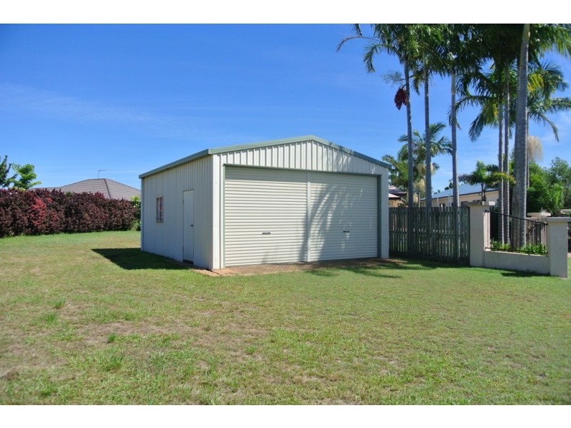 5 Aramac Court, Tin Can Bay QLD 4580