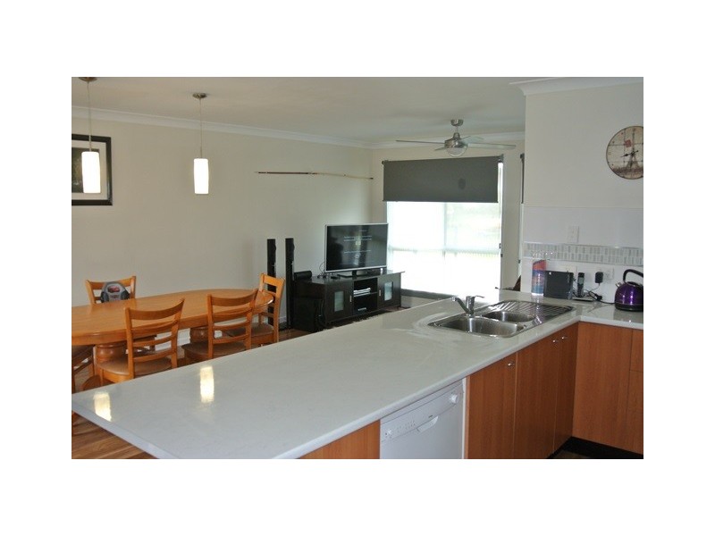 4 Aqua Place, Tin Can Bay QLD 4580
