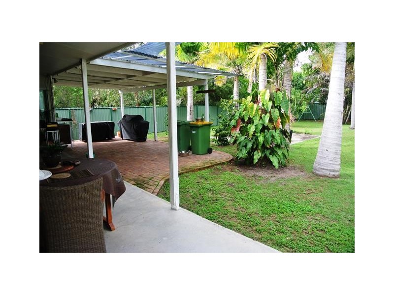 4 Essex Court, Cooloola Cove QLD 4580