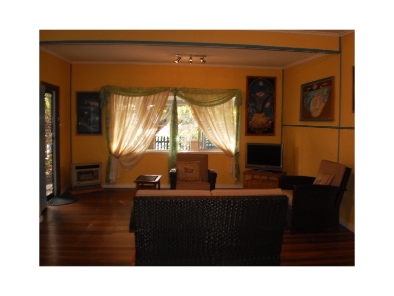 16 King Street, Tin Can Bay QLD 4580