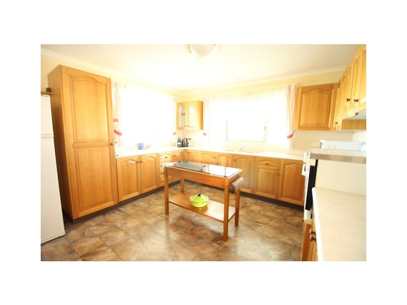 68 Gympie Road, Tin Can Bay QLD 4580