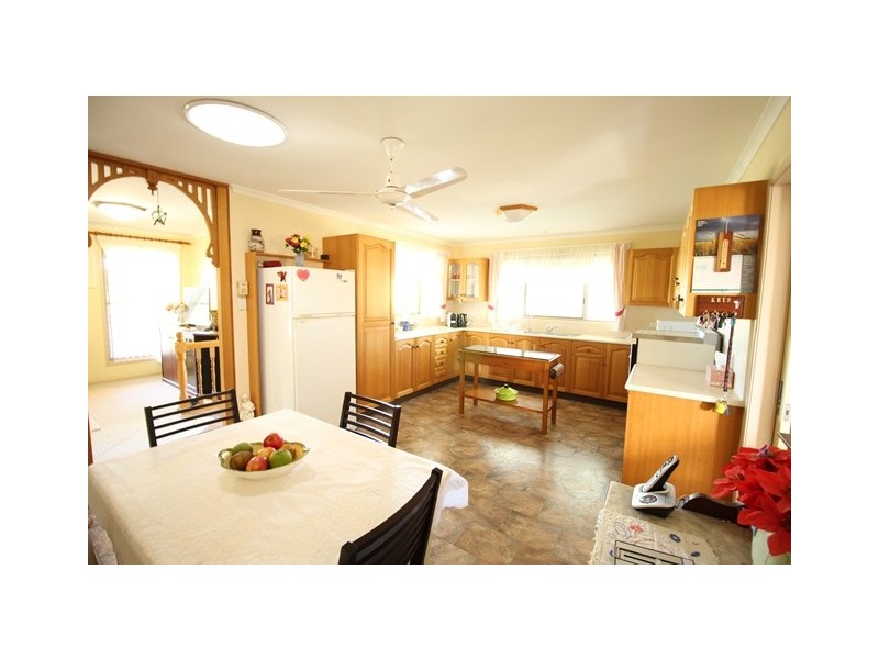 68 Gympie Road, Tin Can Bay QLD 4580