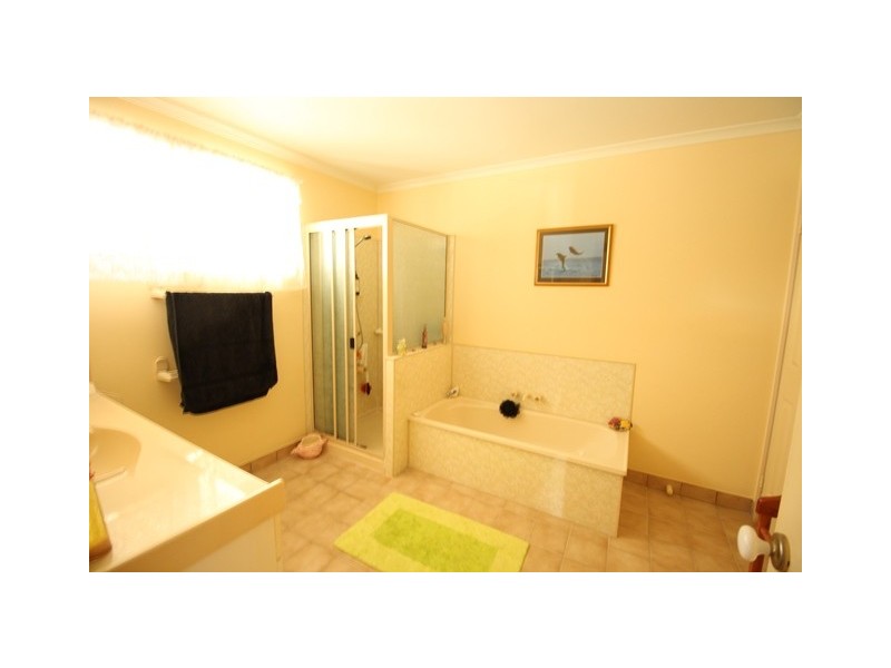 68 Gympie Road, Tin Can Bay QLD 4580