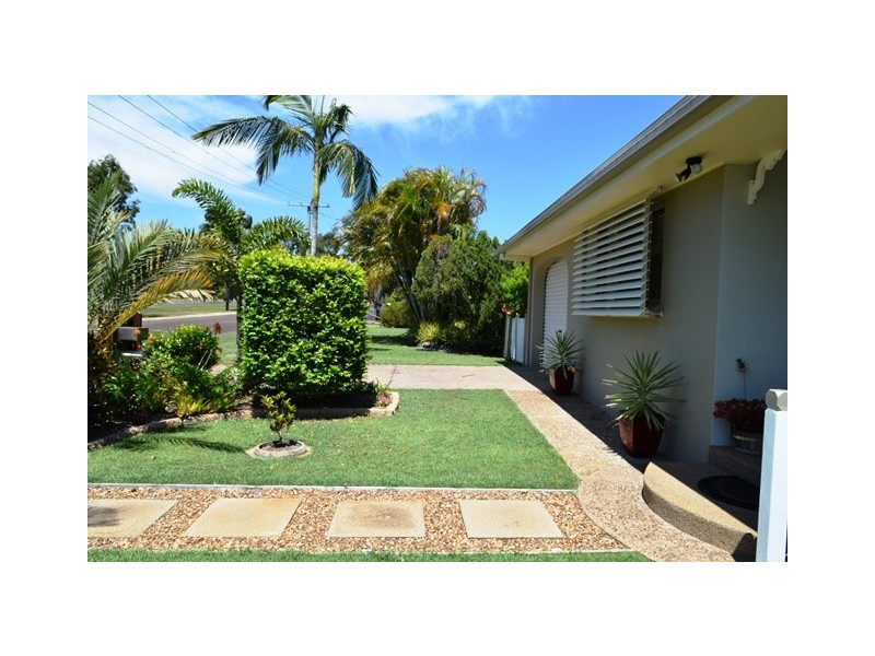 68 Gympie Road, Tin Can Bay QLD 4580