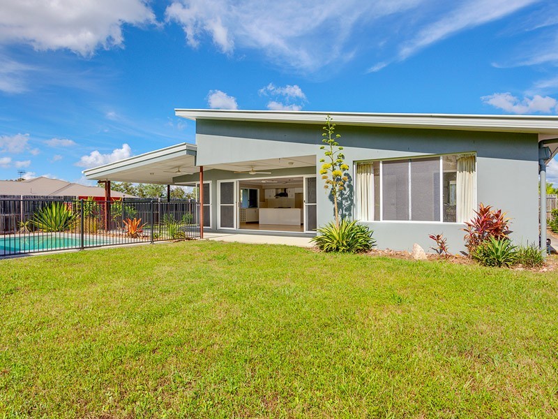 9 Habitat Circuit, Cooloola Cove QLD 4580