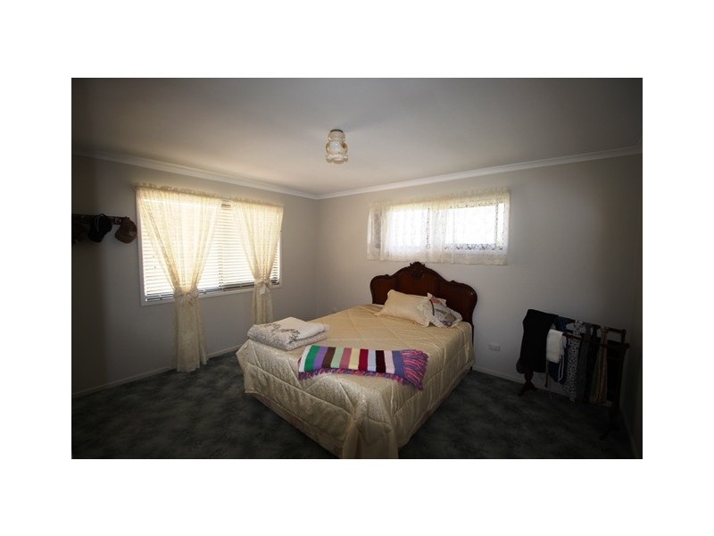 78 Gympie Road, Tin Can Bay QLD 4580