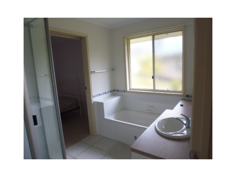 6 Gypsy Court, Cooloola Cove QLD 4580