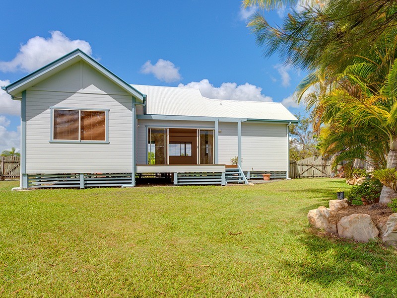 22 Tom Thumb Court, Cooloola Cove QLD 4580