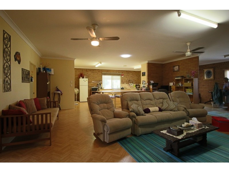 211 Tin Can Bay Road, Tin Can Bay QLD 4580