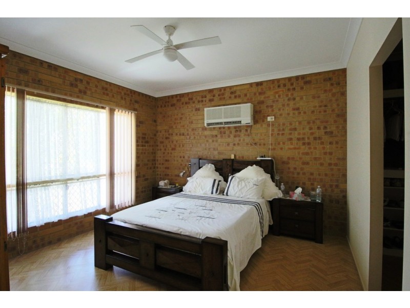 211 Tin Can Bay Road, Tin Can Bay QLD 4580