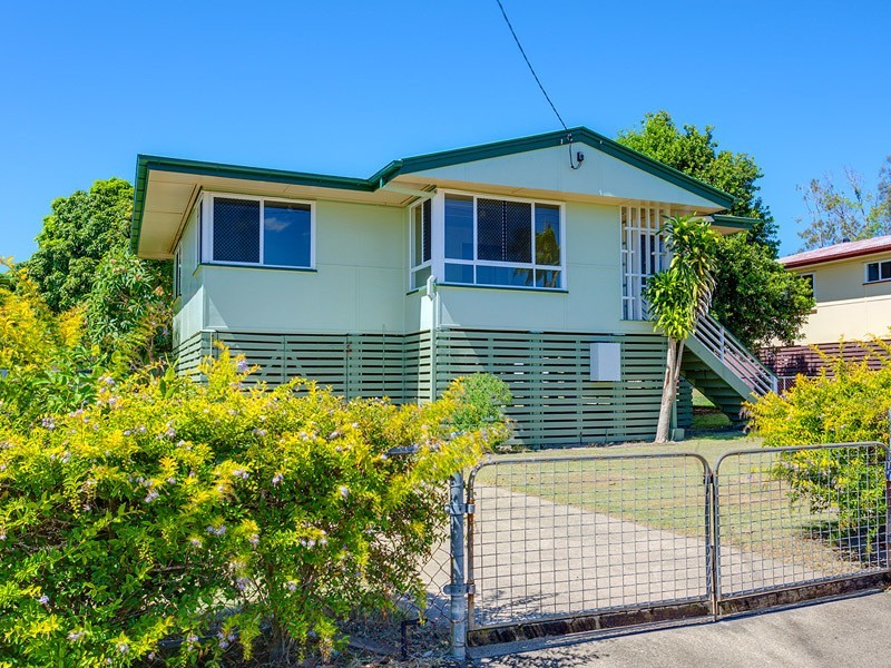 11 Tailor Street, Tin Can Bay QLD 4580