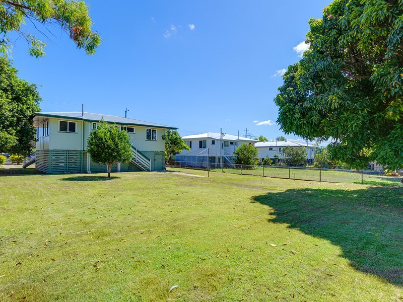 11 Tailor Street, Tin Can Bay QLD 4580