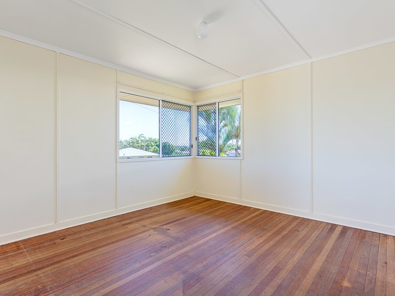 11 Tailor Street, Tin Can Bay QLD 4580