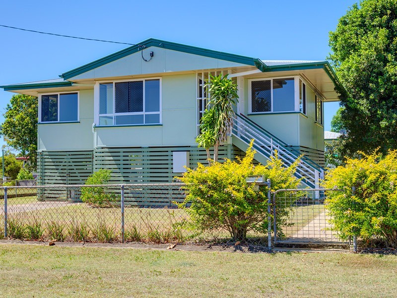 11 Tailor Street, Tin Can Bay QLD 4580