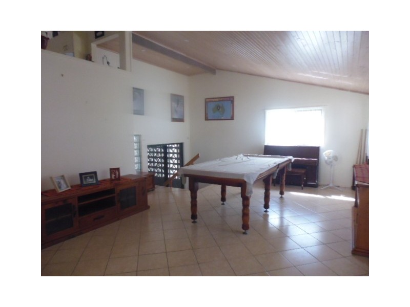 8 Oyster Parade, Tin Can Bay QLD 4580