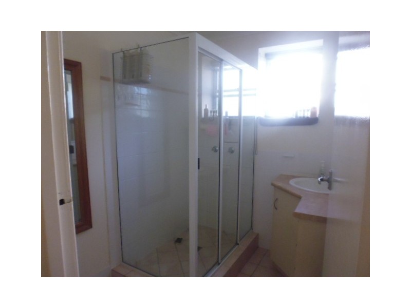 8 Oyster Parade, Tin Can Bay QLD 4580