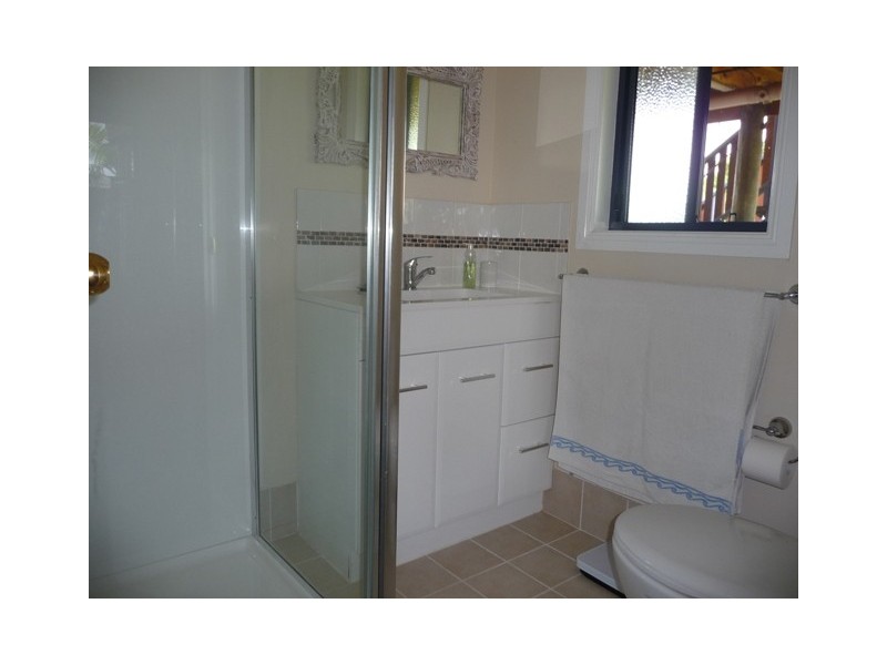 4 Nina Court, Cooloola Cove QLD 4580