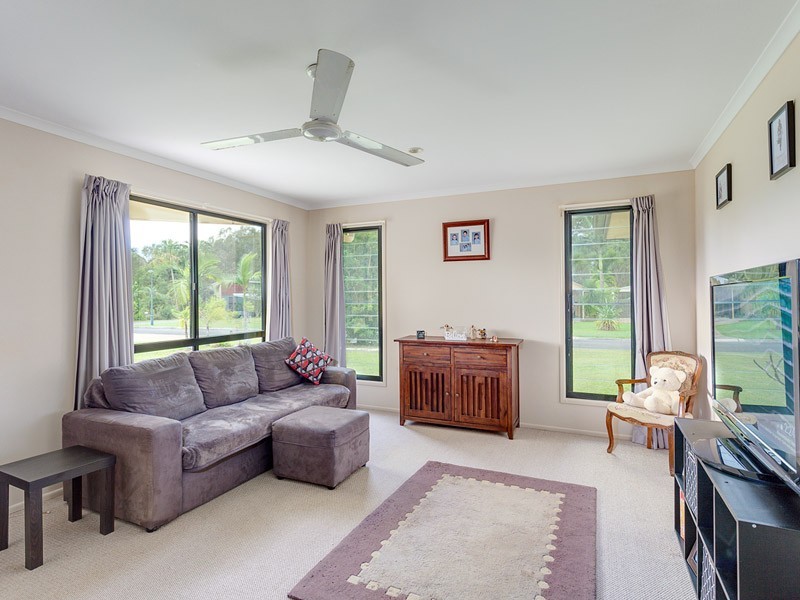 1 Capstan Court, Cooloola Cove QLD 4580