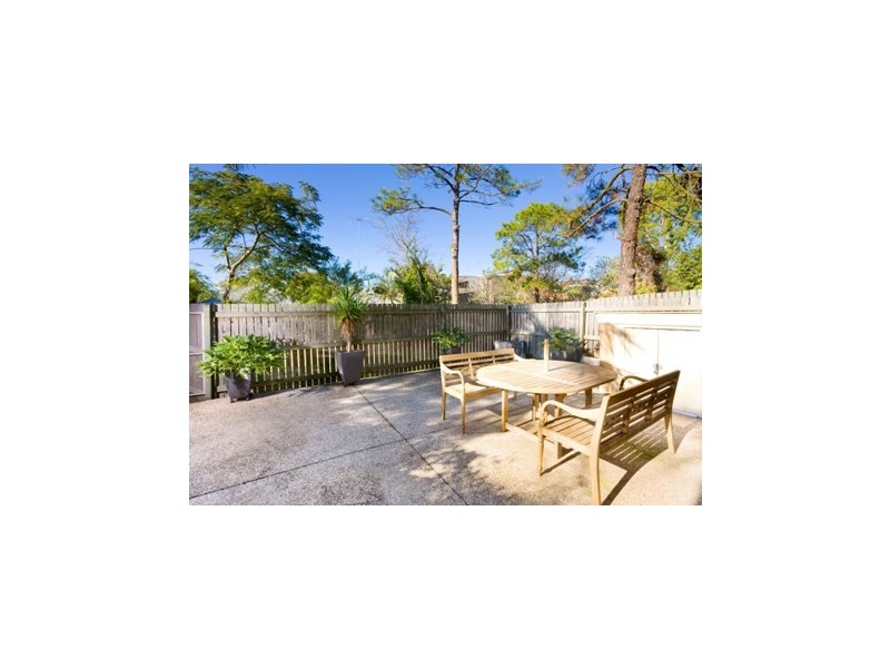 2/75 Kent Street, New Farm QLD 4005