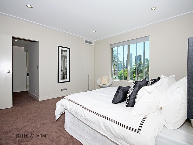 2/18 Moray Street, New Farm QLD 4005